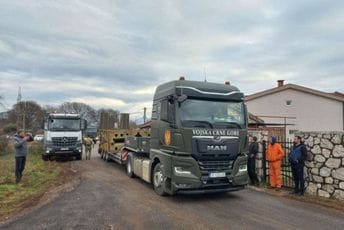 (FOTO/VIDEO) Vojska postavlja most u Donjoj Gorici, probiće se i sporni kanal kod DG Arene