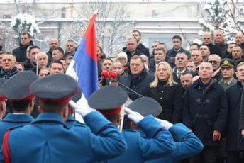 Vraneš bio na proslavi neustavnog Dana RS