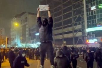 Iran: Policajci odbili da pucaju na demonstrante, Hamnei podigao bezbjednosne službe na najviši strepen pripravnosti