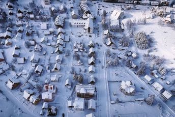 (FOTO/VIDEO) Zimska bajka: Pogledajte kako danas izgleda Žabljak pod snjegom