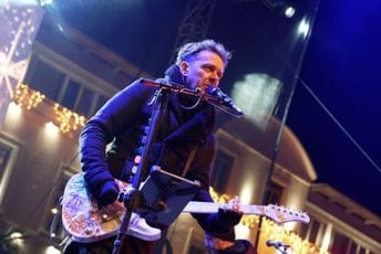 (FOTO/VIDEO) Veče ispunjeno emocijama: Podgorica pjevala uz Teodoru i Dženana