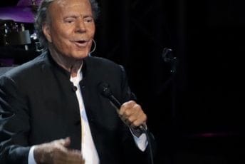 Španski mediji: Hulio Iglesijas optužen za seksualno zlostavljanje dvije žene