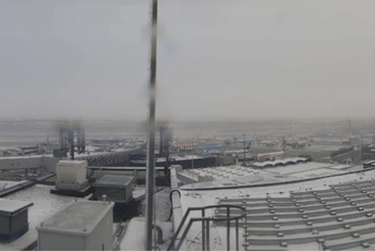 Crni led napravio haos u Austriji, aerodrom u Beču potpuno paralizovan: Svi letovi odgođeni