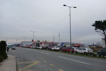 (FOTO) Nakon Zabjela, Zećani blokirali kružni tok ka Cetinju