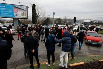 (VIDEO) Zećani blokirali kružni tok na ulazu u Podgoricu