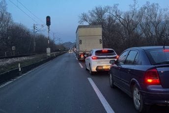 Završena blokada: Uspostavljen saobraćaj na putevima ka Nikšiću, Cetinju i Baru