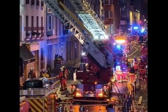 (VIDEO) Srušio se sprat stambene zgrade u Parizu: Vatrogasci izvlačili povrijeđene