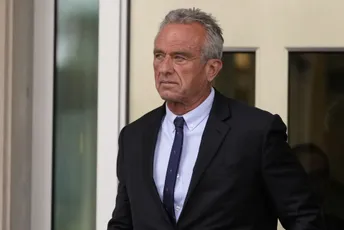 Kenedi Mlađi: Tramp konzumira otrov, ne znam kako je i dalje živ, on je poput božanstva