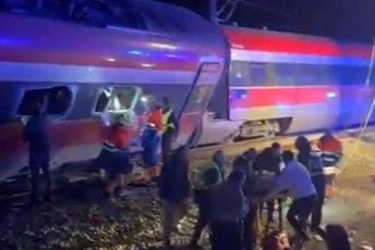(VIDEO) Tragedija na jugu Španije: U sudaru brzih vozova poginulo najmanje 39 osoba, još uvijek traje izvlačenje ljudi iz vagona