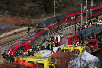 Lom šina uzrok smrtonosne željezničke nesreće u Španiji