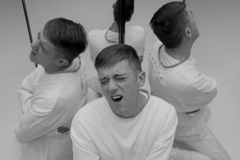 (VIDEO) Vanja Radovanović objavio novu pjesmu: "Čudovište" prva epizoda muzičke trilogije "Mentalni dnevnik"