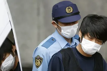 Ubica japanskog premijera osuđen na doživotnu kaznu zatvora