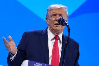 Tramp upozorio gradonačelnika Mineapolisa: Igraš se vatrom; Frej odgovorio: Želim da policija sprečava ubistva, a ne da love zaposlenog