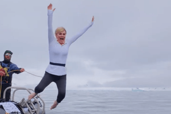 (VIDEO) Kolinda Grabar-Kitarović otputovala na Antarktik i skočila u ledeni okean