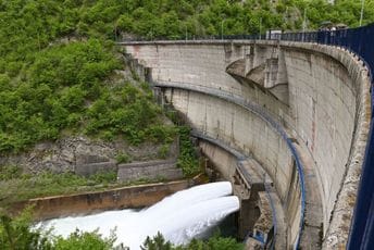 Potpisan ugovor: EPCG gradi MHE “Otilovići” u Pljevljima, pokrivaće 1.800 domaćinstava