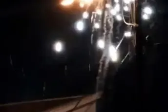 (VIDEO) U barskom naselju Ilino pucalo kao na ratištu kad je izbio požar na stubu  za prenos električne energije: Tri osobe zbog stresa završile u hitnoj