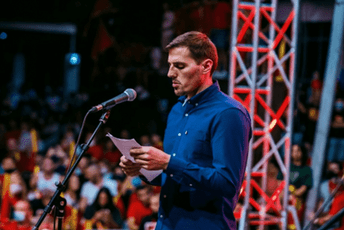 Prije izbora - „no pasaran“, poslije izbora - svi na moleban