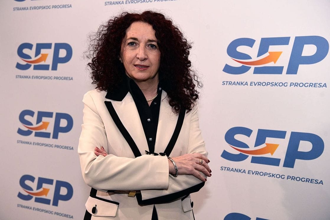 Lakčević: Zna li ministar Šimun ko je direktor Fonda zdravstva