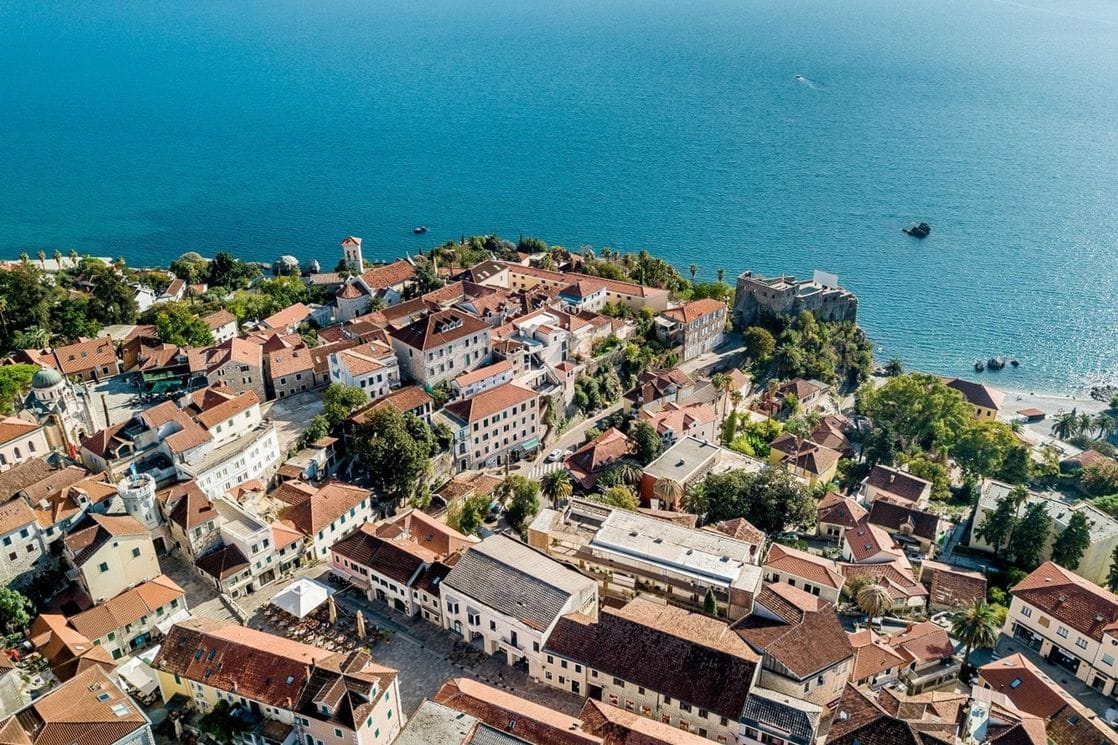 DPS Herceg Novi: Nijedan građanin kome je u srcu nezavisna Crna Gora ne traži Katićevu dozvolu da proslavi 21. maj