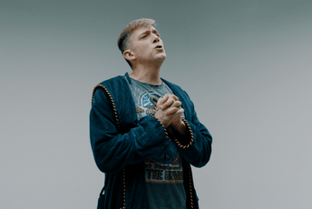 Baš je glupo što sam mrtav