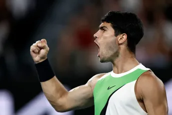 Alkaras je novi vladar Melburna: Đoković krenuo izvanredno, ali nije mogao do 25. gren slem naslova Alkaras je novi vladar Melburna: Đoković krenuo izvanredno, ali nije mogao do 25. gren slem naslova