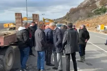 Blokade nijesu ‘u modi’ samo u Crnoj Gori: Revolt nadomak naše granice, mještani se protive gradnji rizorta
