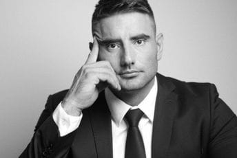 Jakić: Ne možete koračati ka Briselu, a odricati se sopstvene kuće