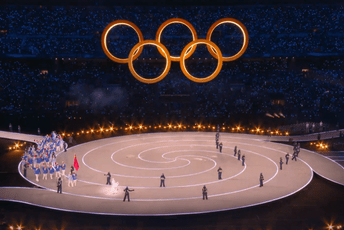 ZOI Milano - Kortina otvorene spektaklom: Defile održan na četiri različite lokacije