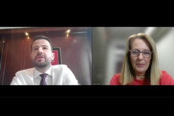 (VIDEO) Milatović razgovarao sa prvom crnogorskom naučnicom na Antarktiku: Ponosan sam što ste žena naučnica i prva Crnogorska koja je kročila na južni pol