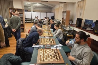 Petrov slavio protiv Tomića, petoro maksimalno nakon trećeg kola