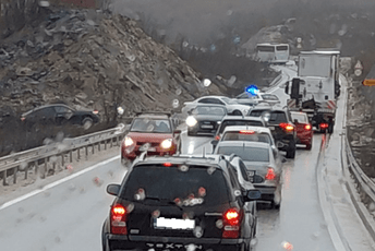 Saobraćajna nezgoda na Grahovu