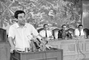 Prije tačno 35 godina izglasana je prva Đukanovićeva Vlada: Evo ko je sve bio u njoj