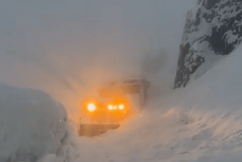 Nepogode na sjeveru Albanije: Pokrenula se lavina i zatrpala regionalni put