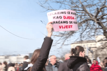 Četvrti dan protesta u BiH: Nakon ostavke premijera Kantona Sarajevo, sa dužnosti odstupio i direktor GRAS-a