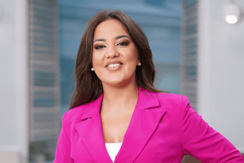 Budilnik vikendom na TV E: U fokusu humanost