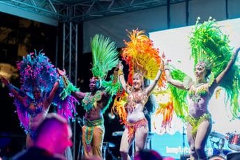 (FOTO) Karnevalska povorka, muzika i mažoretke sinoć rasplesali Herceg Novi (FOTO) Karnevalska povorka, muzika i mažoretke sinoć rasplesali Herceg Novi