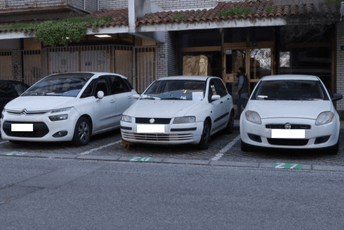Havarisana vozila zauzimaju 500 do 600 parking mjesta u Podgorici