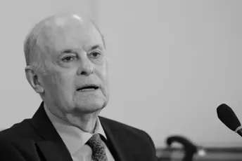 Nekadašnji ambasador SFRJ i šef diplomatije SRJ: Preminuo Vladislav Jovanović
