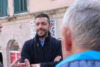 Živković razgovarao sa građanima Novog: Vrijeme je da se prekine šestogodišnja agonija – ova vlast je elementarna nepogoda koja je uništila Crnu Goru