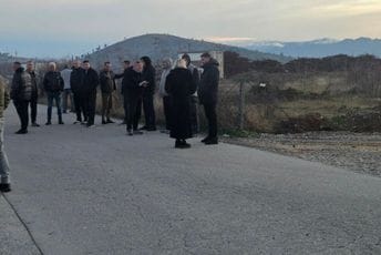 Završeni protesti u Botunu: Okupljanje se nastavlja sjutra u jutarnjim časovima