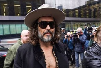 Rasel Brend negirao krivicu za silovanje i seksualni napad