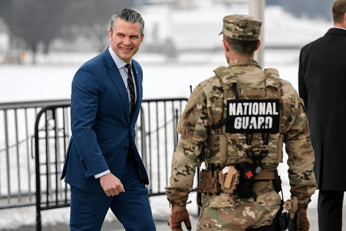 Pentagon zabranio fotografima da prate brifinge Hegseta o ratu u Iranu