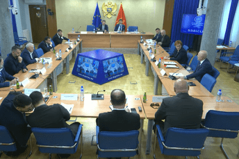 Radulović: Nisam Spajićev 'tajni agent' koji će na brzinu dati Aerodrome u zakup; Rakočević: Znao sam da je Vlada neozbiljna ali ovo je previše