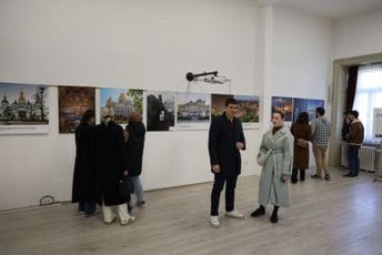 Na FCJK otvorena izložba „UNESCO World Heritage in Ukraine“: Svjetsko nasljeđe u sjenci rata Na FCJK otvorena izložba „UNESCO World Heritage in Ukraine“: Svjetsko nasljeđe u sjenci rata