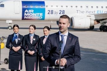 Vlada brendirala avion Air Montenegra sloganom "Crna Gora sljedeća članica EU" (FOTO)