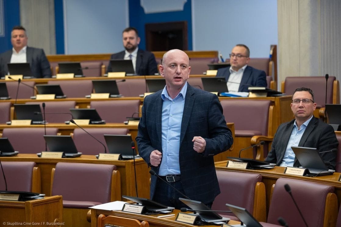 Knežević Spajiću: Ubio bih Miloša Medenicu da je za mene rekao što je za Vas