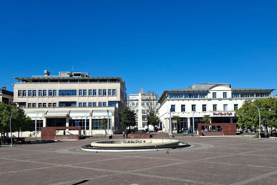 Mjesec uoči proslave: I dalje nije poznato ko će nastupiti na Trgu nezavisnosti 21. maja