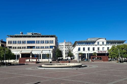 Zbog najavljenog nevremena u Podgorici: Odloženo veče izvorne muzike i guslara koje je večeras trebalo da bude održano na Trgu nezavisnosti