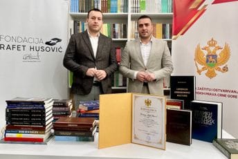 Fondacija „Rafet Husović“ uručila legat knjiga Fondu za zaštitu i ostvarivanje manjinskih prava