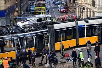 Katastrofa u Milanu: Tramvaj udario u zgradu, stradao prolaznik, 40 povrijeđenih (VIDEO)